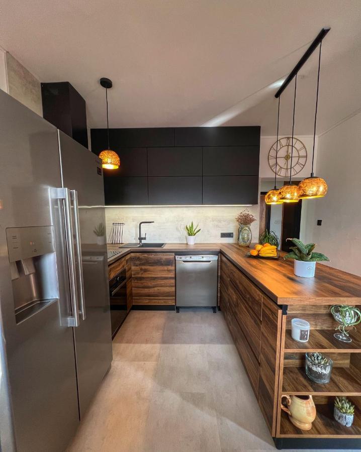 Apartmani Mia Palit Dış mekan fotoğraf