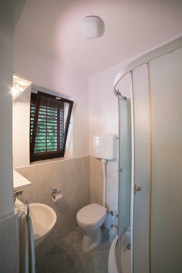 Apartmani Mia Palit Dış mekan fotoğraf